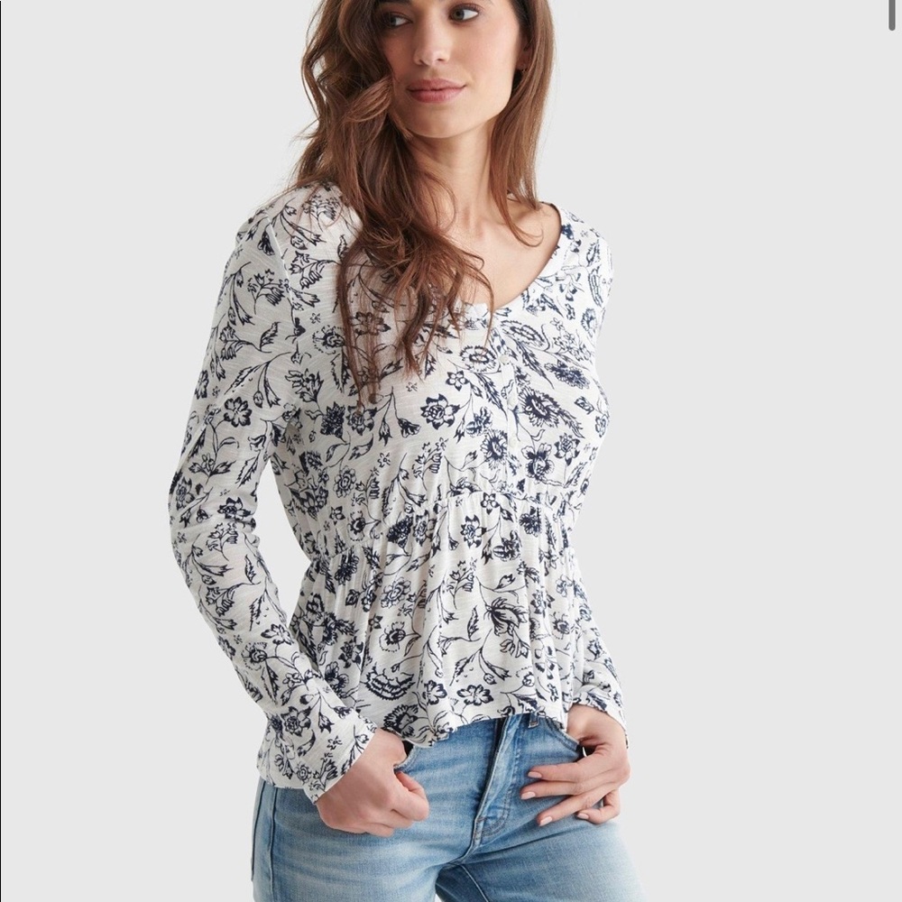 NWT 🍀 LUCKY BRAND Relaxed-fit Peplum V-neck Top